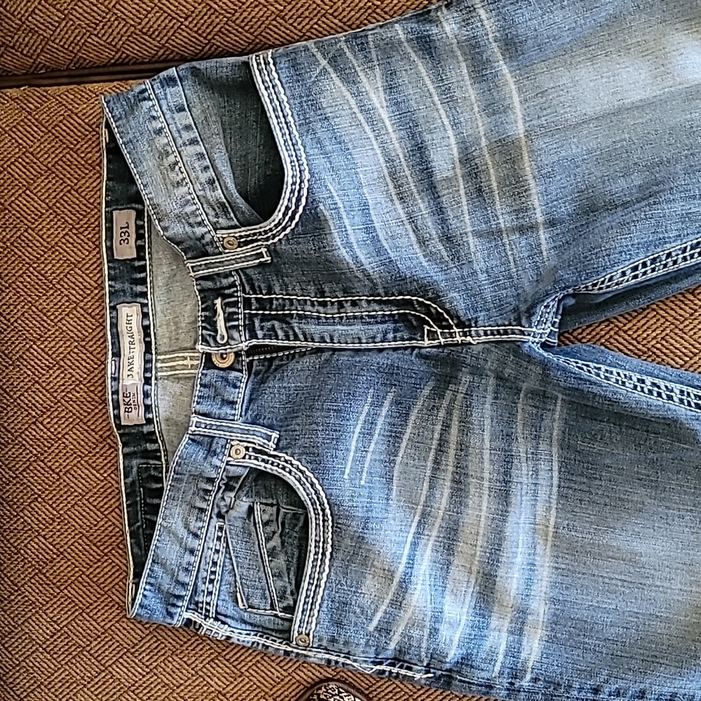 Buckle Jeans